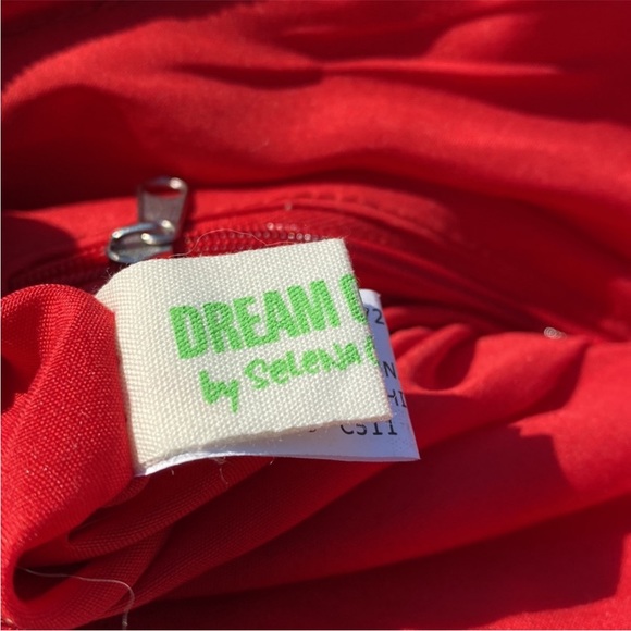 Selena Gomez Dream Out Loud By Selena Gomez Red Clutch - Picture 6 of 10